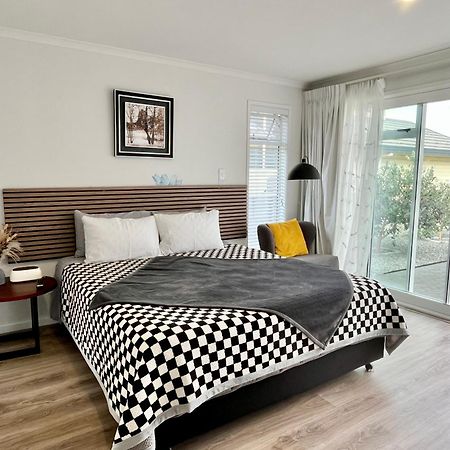Lakeside Cozy Studio Taupo Dış mekan fotoğraf